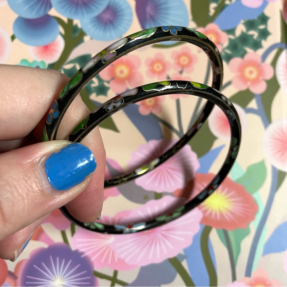 Two vintage cloisonné enamel bangle bracelets black w/ flowers & gold accents